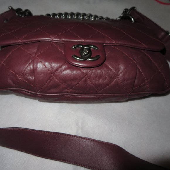 CHANEL Coco Pleats Bag Burgundy - Picture 10 of 16